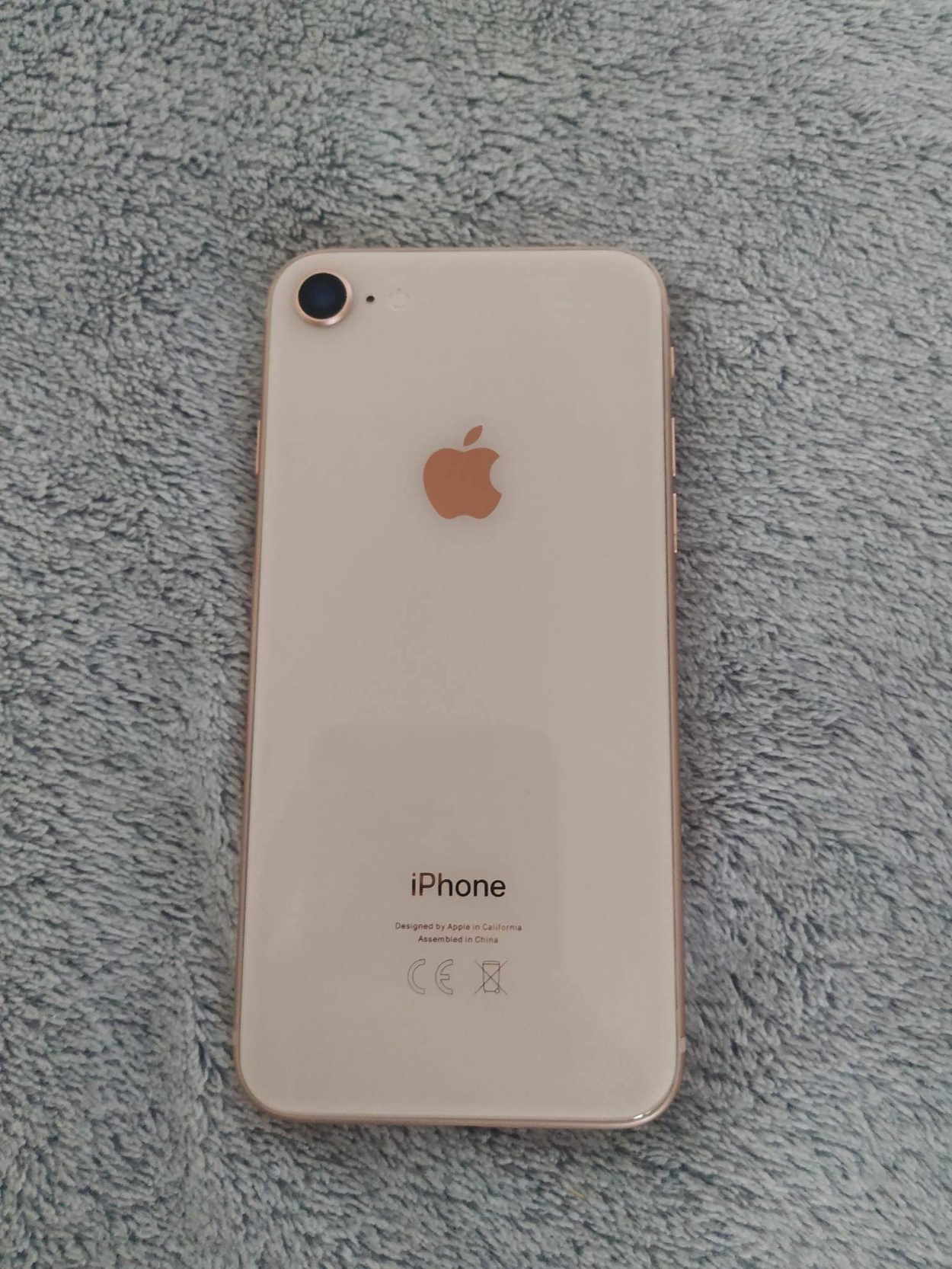 iPhone 8 64gb (rose gold)